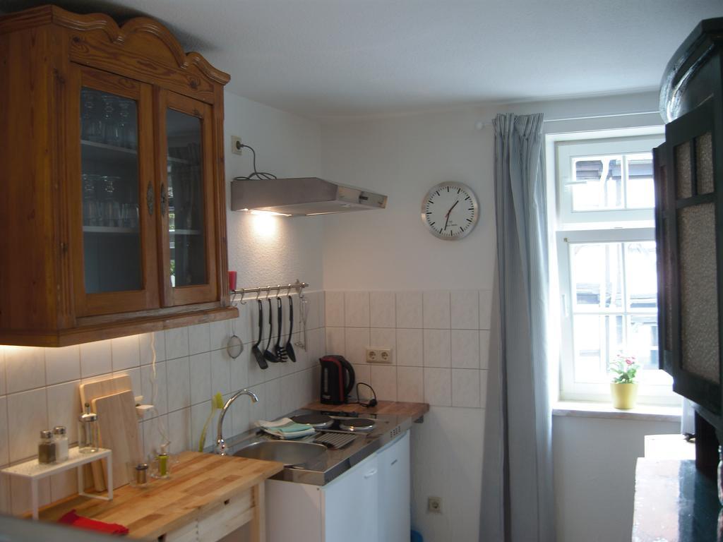 Ferienwohnungen Zur Kaiserstrasse 크베들린부르크 객실 사진
