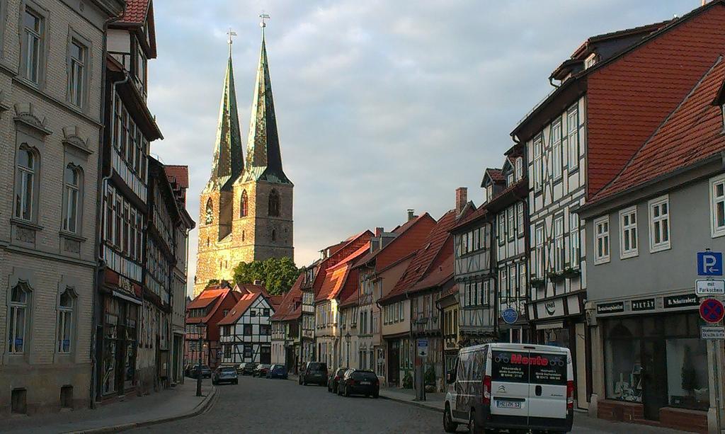 Ferienwohnungen Zur Kaiserstrasse 크베들린부르크 객실 사진